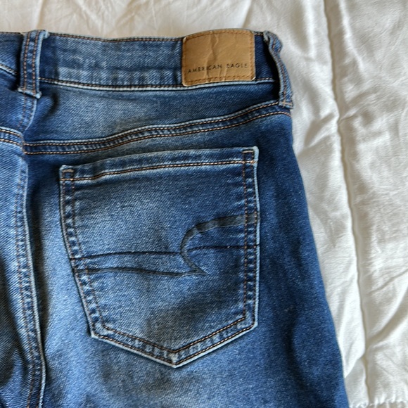 AMERICAN EAGLE jeggings. Women’s size 4 LONG. Distressed  - No see through holes - Picture 6 of 13